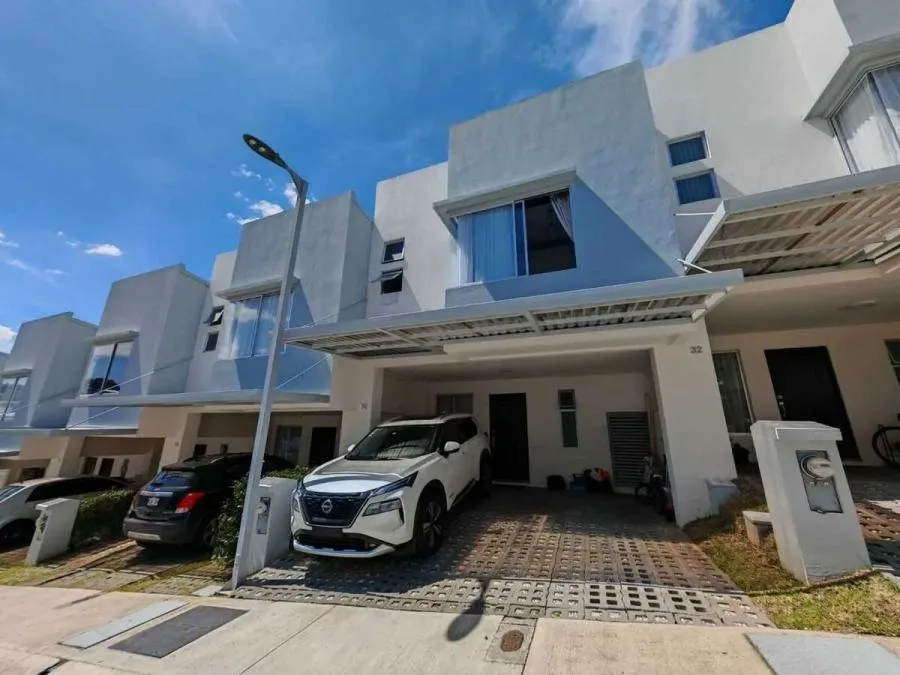 Venta de casa en condominio Moravia 305 #UR1100  - Venta en San Vicente