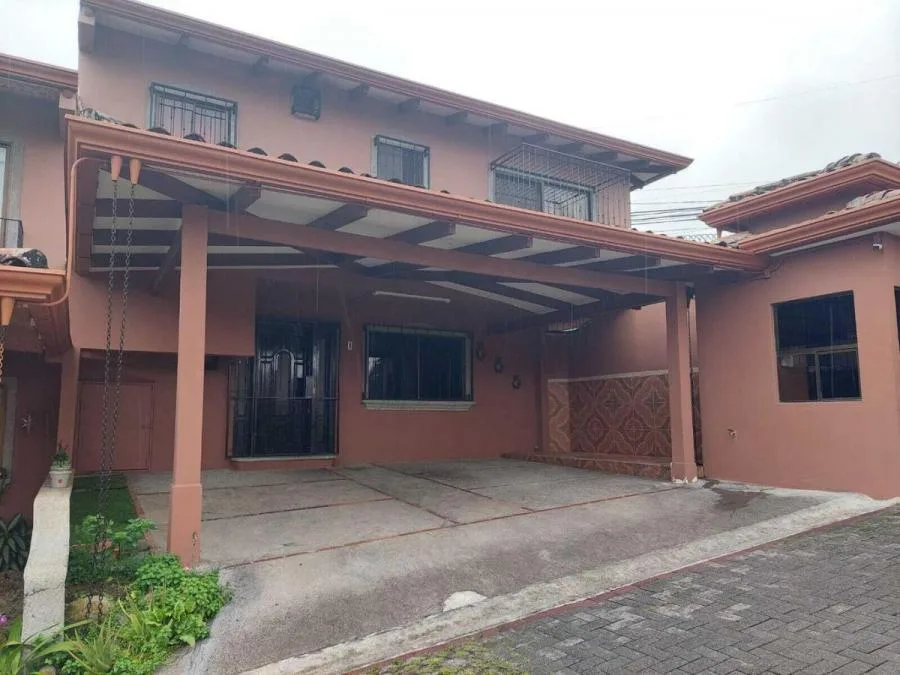 Casa en Venta en Escazú, San José. RAH 23-612 - Venta en Escazú