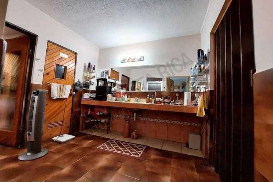 Venta de casa en Barrio La Guaria, Moravia US$ 298.000 #3416 - Venta en Moravia — photo 2