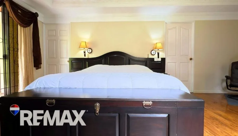 ELEGANTE Y ESPACIOSA CASA A LA VENTA CON LLAVE EN MANO EN EL CENTRO DE PÉREZ ZELEDÓN - Venta en Perez Zeledón — photo 3
