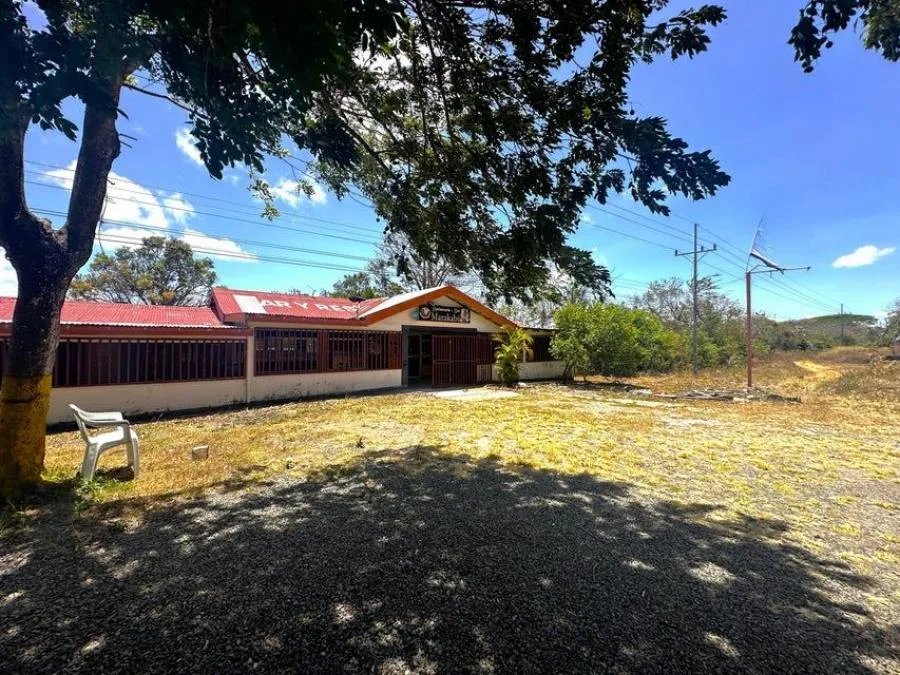 Venta de Local Comercial en La Cruz de Guanacaste. RAH 26-1406 - Venta en La Cruz