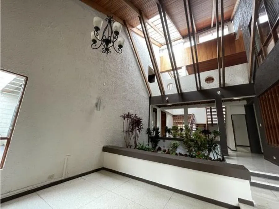 Casa en venta Curridabat, excelente ubicacion   5PIV8326141 - Venta en Curridabat