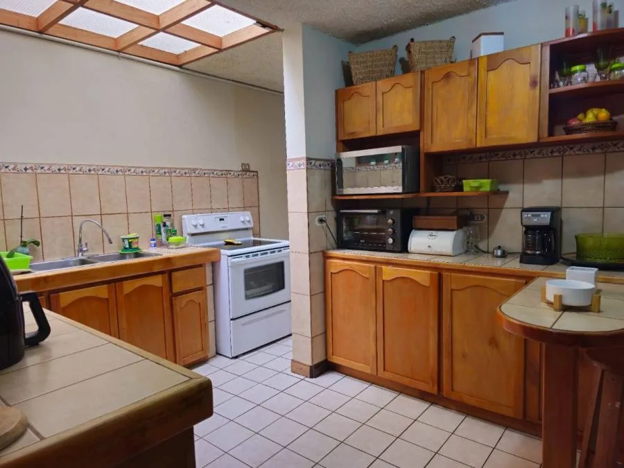 Venta de Casa en Lourdes Montes de Oca MGA - Venta en Montes de Oca — photo 3