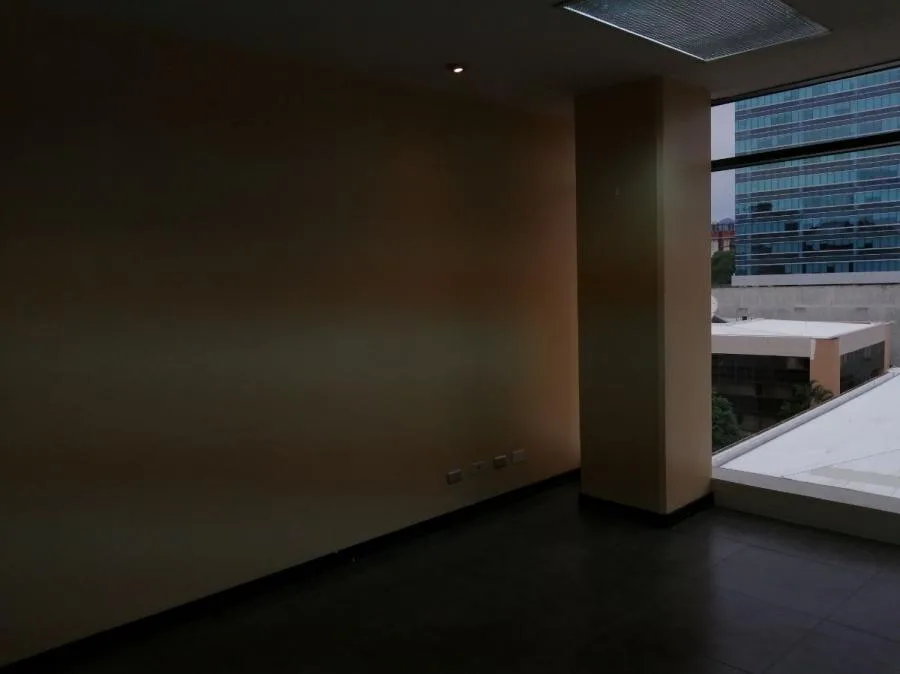 Oficina en Alquiler en Sabana Sur en Oficentro. COD1543037 - Alquiler / Renta en Montes de Oca — photo 2