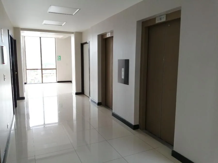 Oficina en Alquiler en Sabana Sur en Oficentro. COD1543037 - Alquiler / Renta en Montes de Oca — photo 3