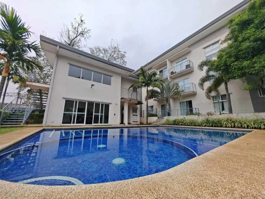 Venta de apartamento Condominio Vistas de la Rambla, cerca de la Panasonic, Belen US$ 168,000 #8684 - Venta en Alajuela