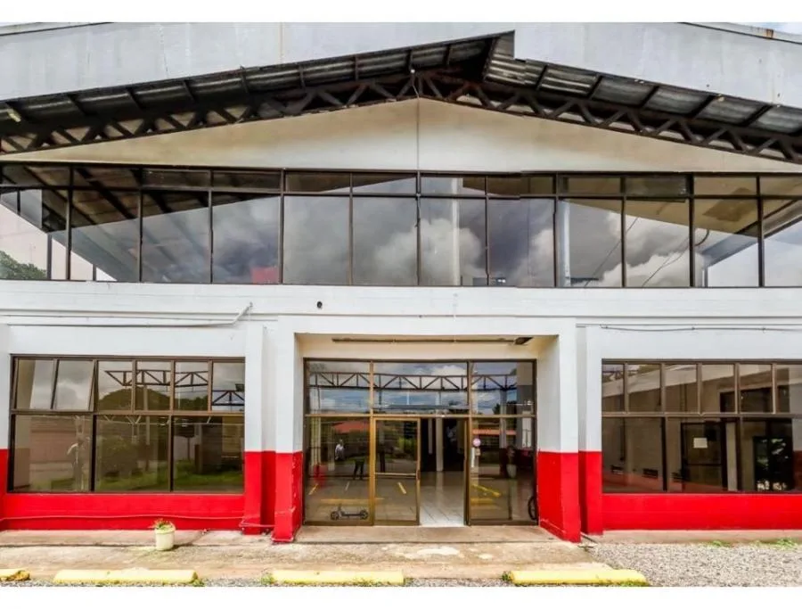 Venta de Bodegas frente a la pista en Orotina US$1,900,000 #GE001 - Venta en Orotina
