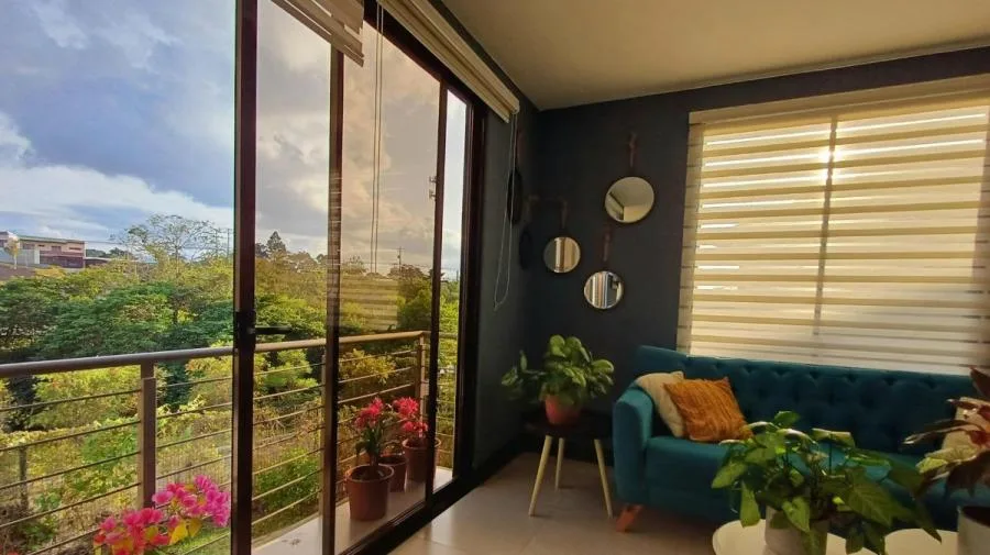 Venta de Casa con los espacios amplios en Sabanilla.  - Venta en Montes de Oca — photo 4