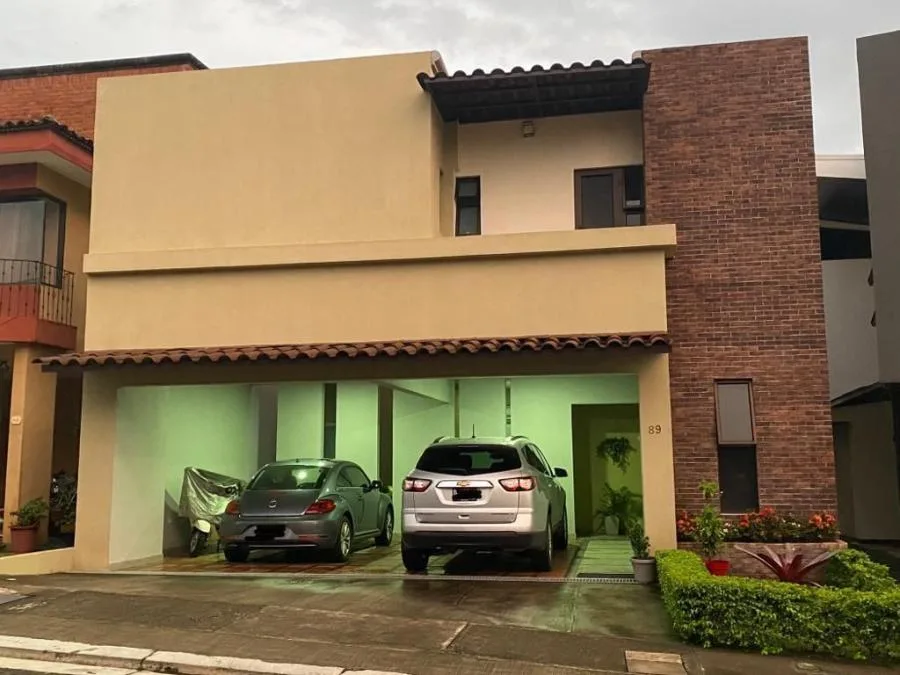 Casa en Venta en Belén, Heredia. RAH 23-2742 - Venta en Belén