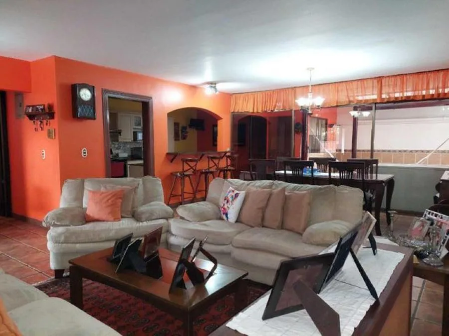 Venta de Casa en Escazú Centro. - Venta en Escazú