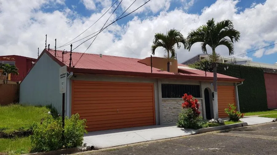 Casa en Venta en Pavas, San José MLS #23-466 CL - Venta en Pavas