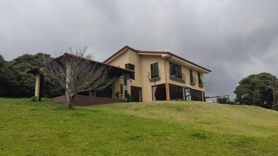 Casa en Venta en Concepción, Heredia RAH #23409 - Venta en Concepción