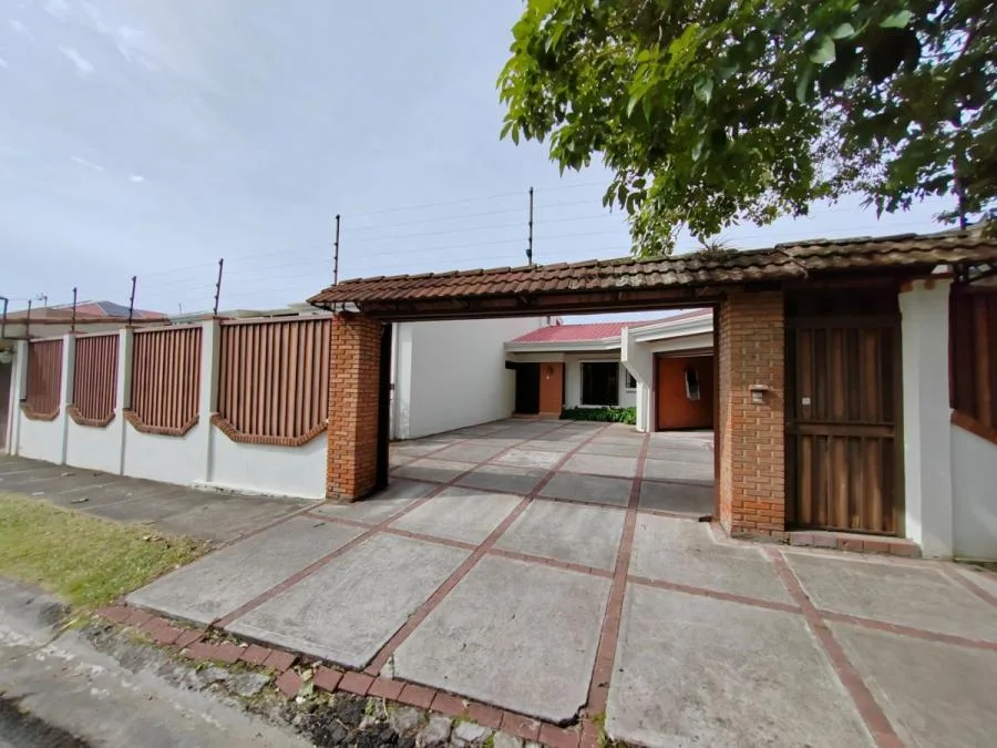 Venta de Casa en Guachipelin Escazu - Venta en Guachipelin