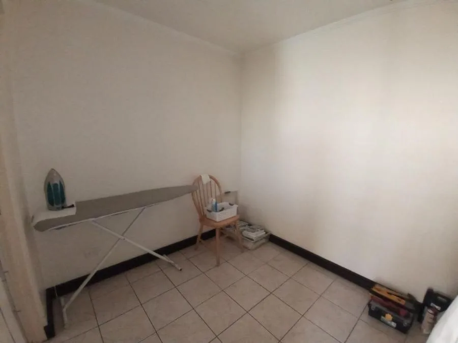 Venta de casa en Mercedes Montes de Oca - Venta en Montes de Oca — photo 3