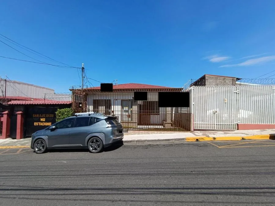 CASA EN VENTA EN ALAJUELA CENTRO RAH 233401  - Venta en Alajuela