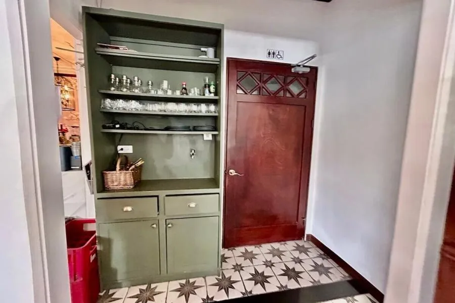 Venta de Restaurante equipado y remodelada en Barrio Escalante $650.000 #RC1834 - Venta en San Pedro — photo 5
