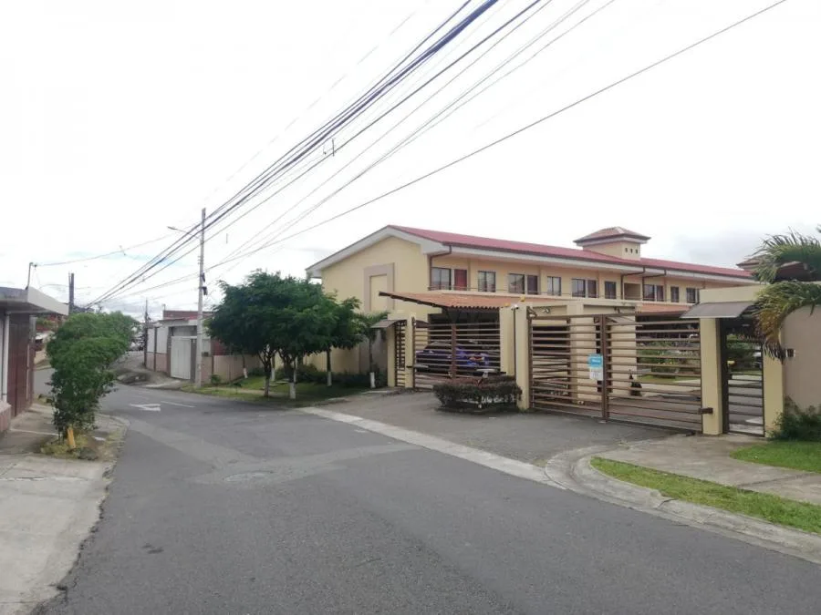 Venta de Apartamento en Primer piso en Tibás MGA - Venta en Tibás