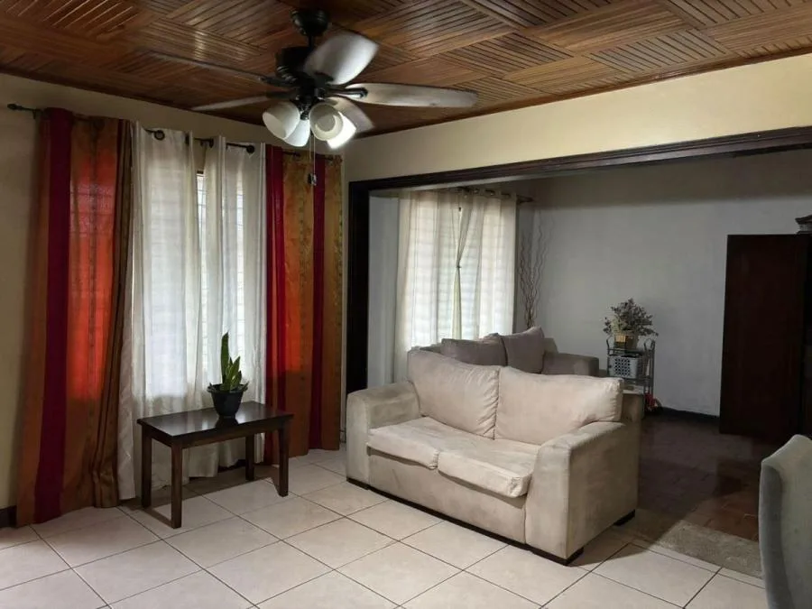CASA EN VENTA EN ALAJUELA, cod: CTL MLS #25-1986 - Venta en Alajuela