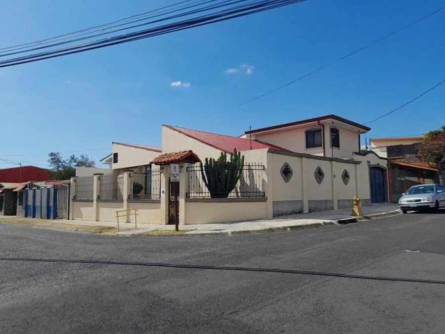 Casa en venta en Santo Domingo, Heredia. RAH 23-2685 - Venta en Santo Domingo — photo 2