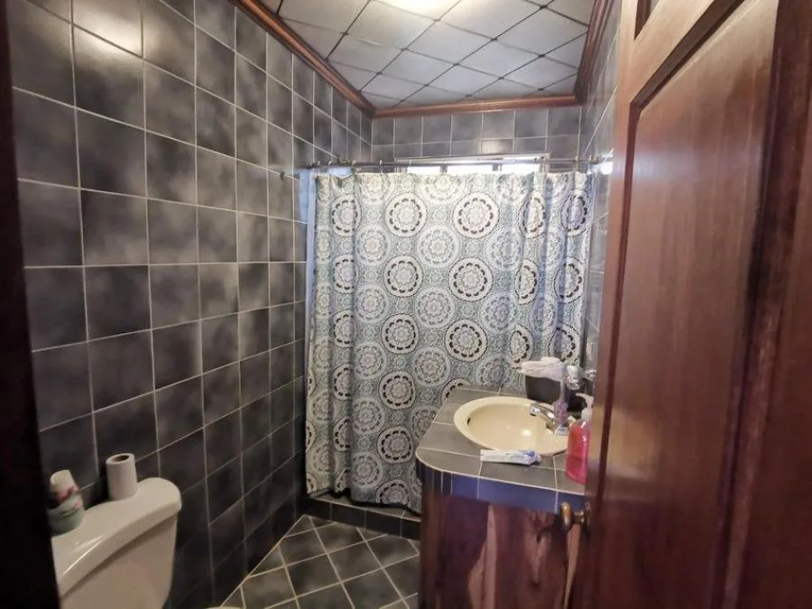 Venta de Casa en Goicoechea, San José. - Venta en Goicoechea — photo 4