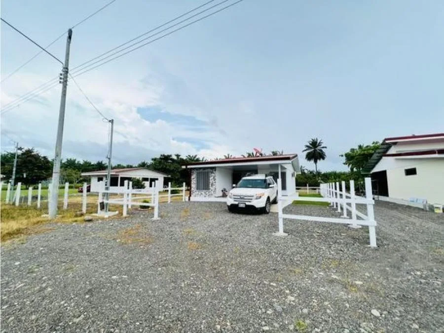 VENTA DE CASA AMUEBLADA, PUNTARENAS, PARRITA - Venta en Parrita