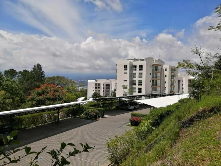 Apartamento en Alquiler en Escazú RAH #222375 - Alquiler / Renta en Escazú