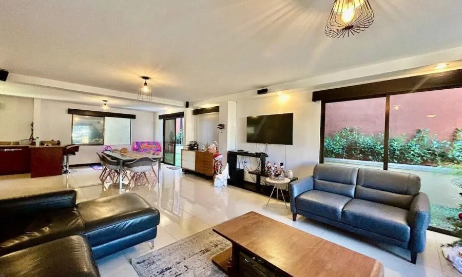Venta de casa en condominio en Pinares, Curridabat $295.000 #LL124 - Venta en Curridabat