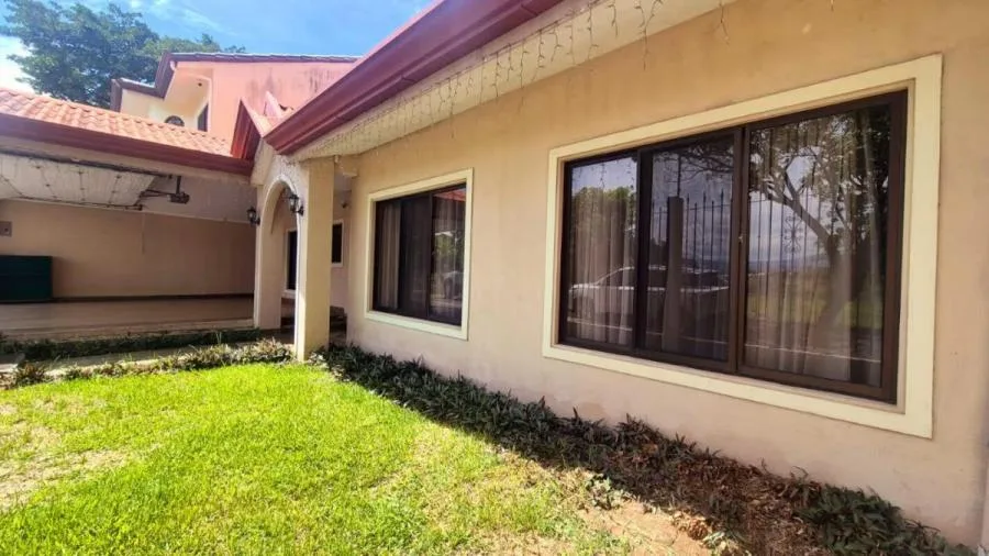Venta de Casa con 5 habitaciones en Santa Ana, Brasil - Venta en Santa Ana