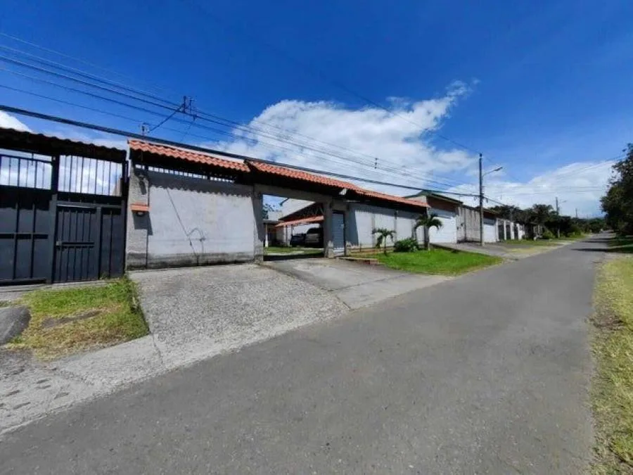 Se vende casa en Santo Domingo Heredia 24-1570 - Venta en Santo Domingo
