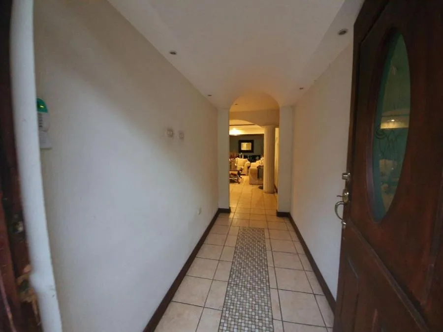 Casa en Venta en Los Colegios, Moravia RAH #221152 - Venta en Moravia — photo 2