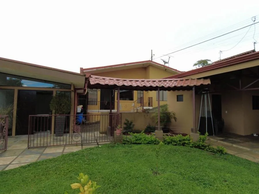 Venta de 2 Casas en Paraíso, Cartago. RAH 23-133 - Venta en Paraíso