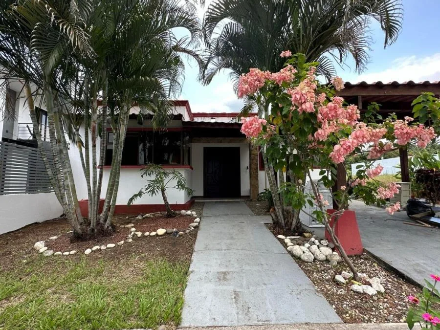 Alquiler de Casa en La Garita, Alajuela. - Alquiler / Renta en Garita