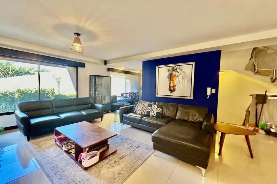Venta de casa en condominio en Pinares, Curridabat $295.000 #LL124 - Venta en Curridabat