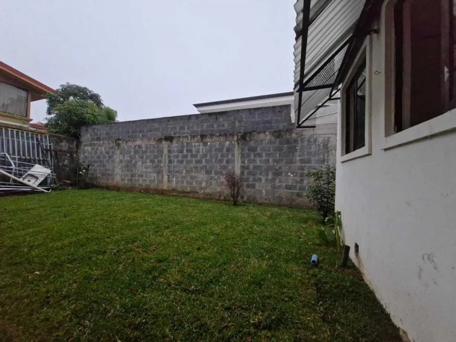 Venta de casa en Residencial Quizarco, Santo Domingo de Heredia US$ 240,000 #5898 - Venta en Santo Domingo — photo 5
