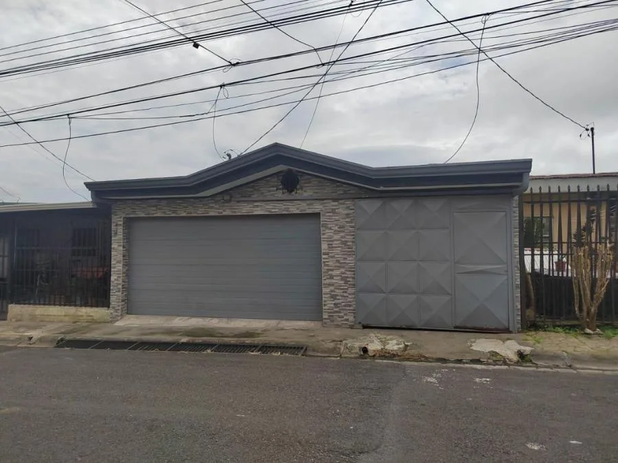 CASA EN VENTA EN JABONCILLAL, GOICOECHEA RAH 2469  - Venta en Goicoechea