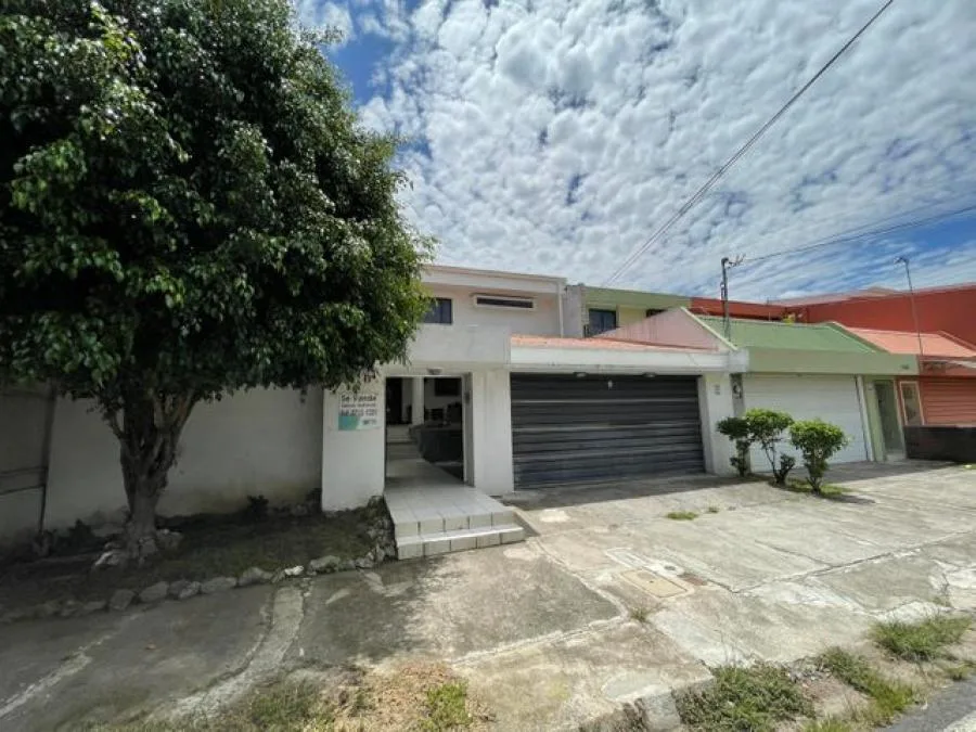Venta de Casa en Escazú, San José. - Venta en Escazú