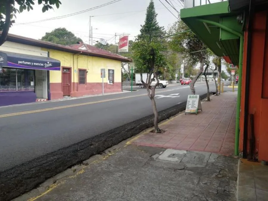 Alquiler de Local Comercial en Tibás, San José. - Alquiler / Renta en Tibás — photo 4
