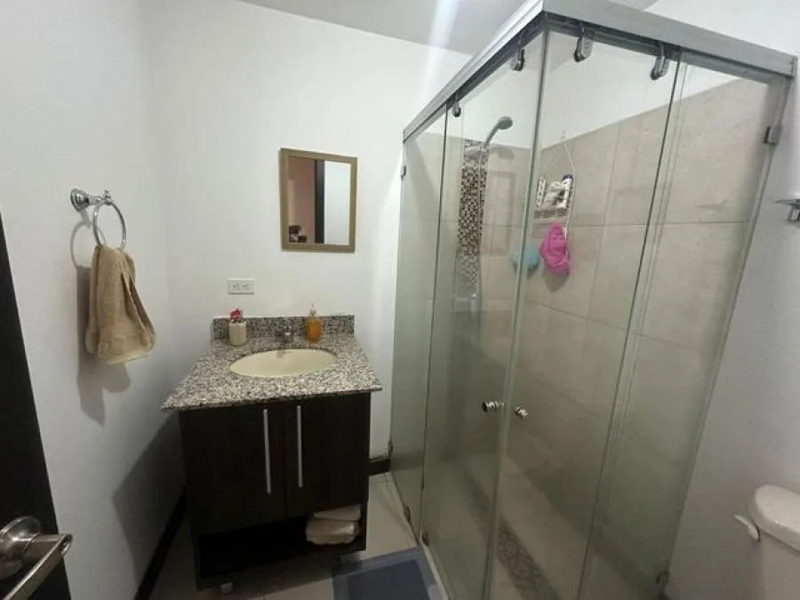 Venta de apartarmento en San Sebastián GB - Venta en San José — photo 3
