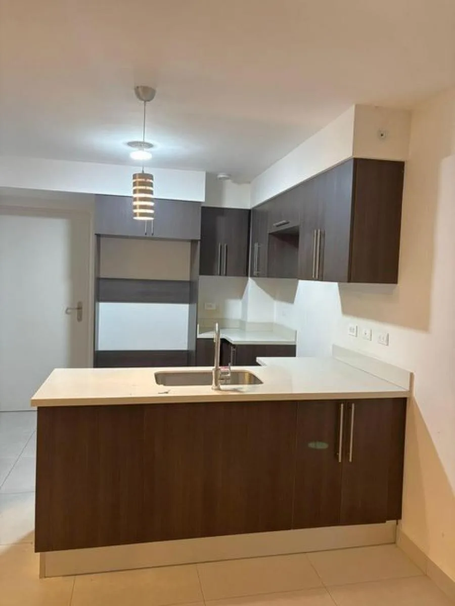 SE ALQUILA APARTAMENTO EN CONDOMINIO ALTAMIRA HEREDIA PBR - Alquiler / Renta en San Pablo