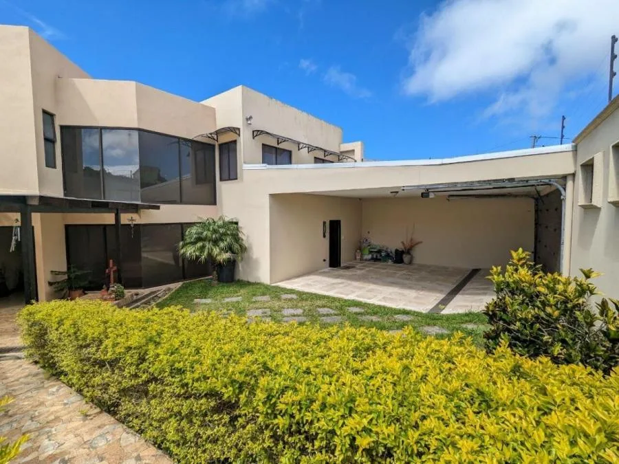 CASA EN VENTA EN SAN RAFAEL DE HEREDIA RAH 233232  - Venta en San Rafael