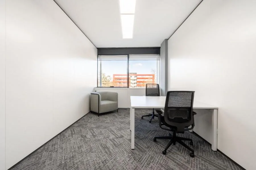Espacio de trabajo flexible en San Jose, Nucleo - Alquiler / Renta en San José — photo 3