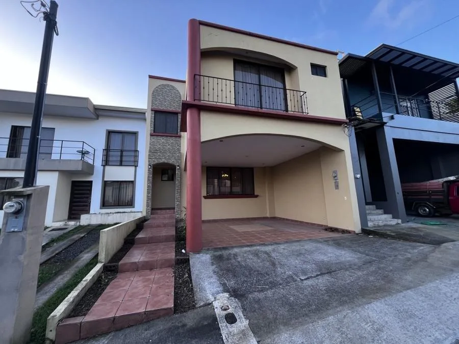 Venta de casa en condominio Agapanto, San Antonio de Coronado #TR5080 - Venta en San Isidro