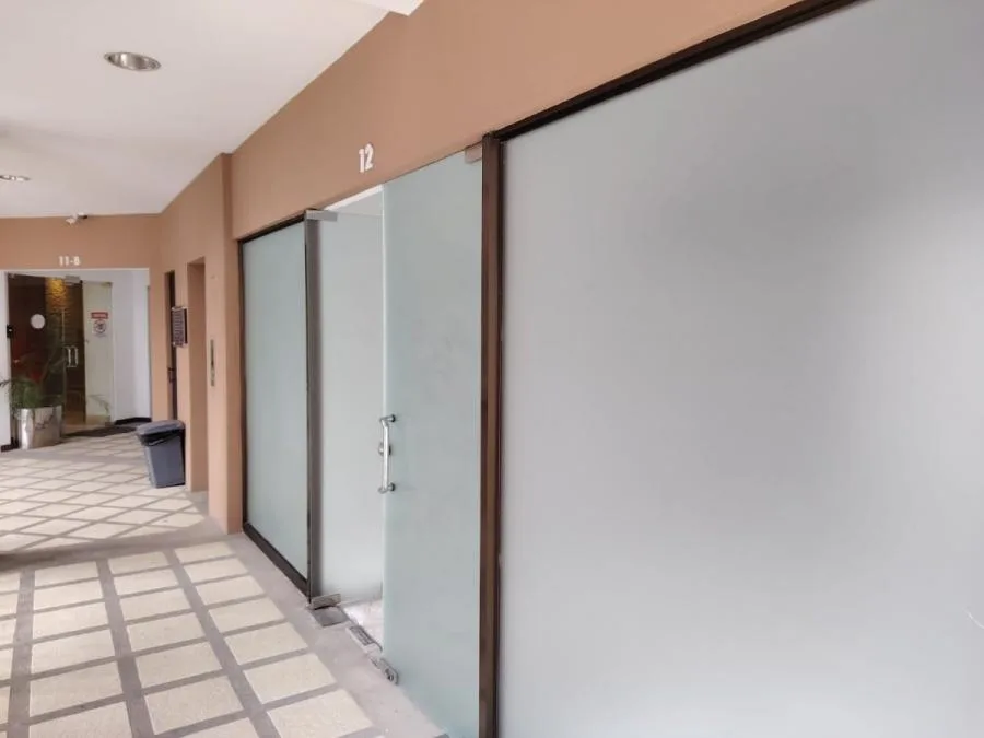 ALQUILER DE LOCAL, SAN JOSE, GUACHIPELIN - 9588627  - Alquiler / Renta en Goicoechea