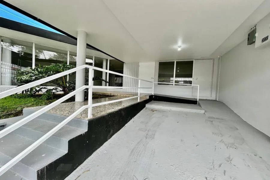 Alquiler de casa de una planta en Barrio Escalante, San José $3.500 #LL167 - Alquiler / Renta en San Pedro — photo 3