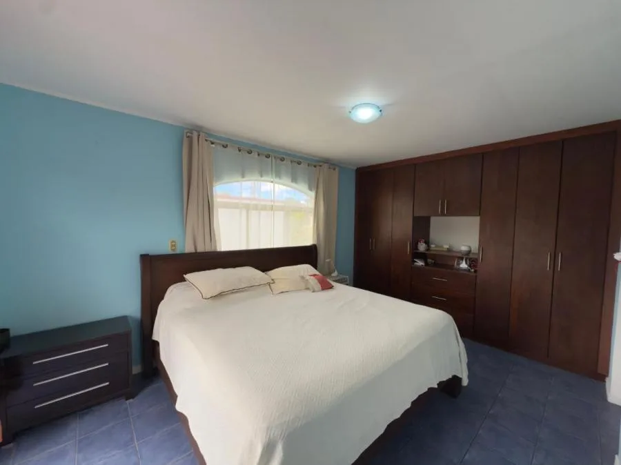Venta de casa en Residencial Privado en Santo Domingo de Heredia #DE012 $330,000 - Venta en Santo Domingo — photo 2