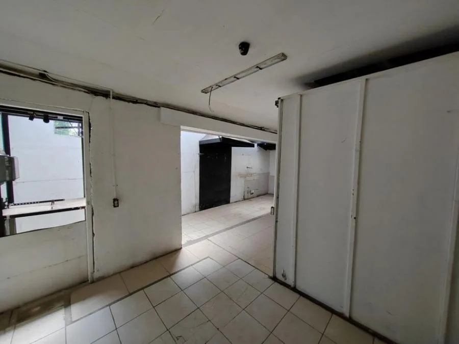 Alquiler de Local Comercial en Montes de Oca-San Pedro. - Alquiler / Renta en Montes de Oca — photo 3