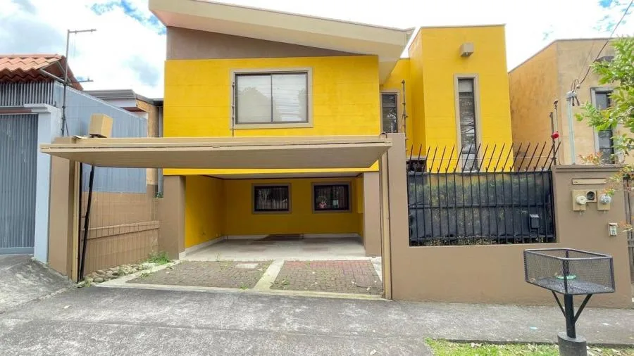 MLS-25-1319 LS VENTA CASA CURRIDABAT SAN JOSE  - Venta en Curridabat