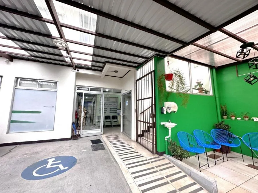Venta de Local Comercial en Occidental de Cartago. RAH 26-172 - Venta en Occidental
