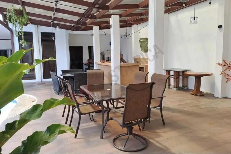 Venta de casa con piscina en Santo Domingo de Heredia US$ 650.000 #5720 - Venta en Santo Domingo — photo 2