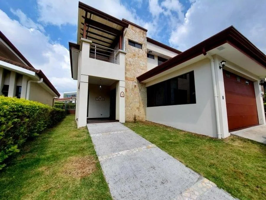 Venta de Casa en Ulloa, Heredia. - Venta en Ulloa